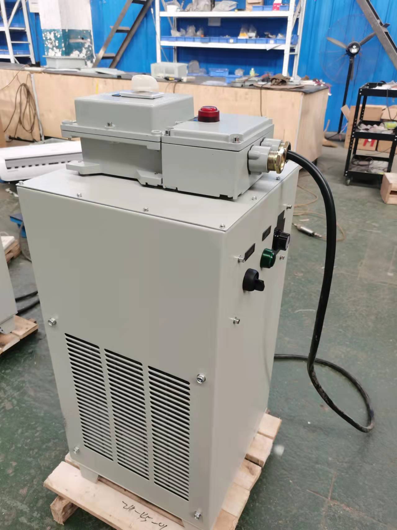 ƽ������x����m�ķ���ů�L�C��